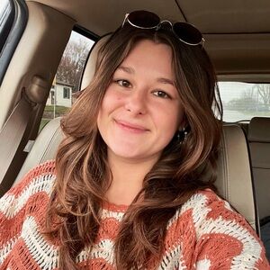 Meet your Posher, Leah